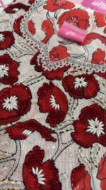 ⁦Red flowers 🌺⁩ - الصورة ⁦2⁩