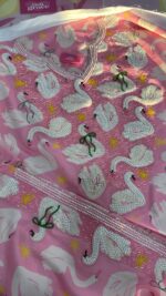 ⁦Swan in pink 3D 🦢💗⁩ - الصورة ⁦3⁩